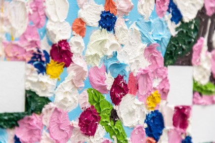 "Triple Trouble" exposition de Invader, Shepard Fairey et Damien Hirst à la Newport Street Gallery du 10 octobre 2025 au 29 mars 2026