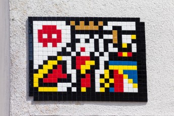 VERSAILLES /// 30 pts