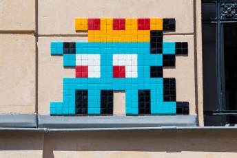 VERSAILLES /// 20 pts