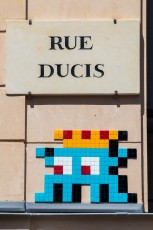 VERSAILLES /// 20 pts