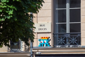 VERSAILLES /// 20 pts