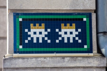 VERSAILLES /// 30 pts