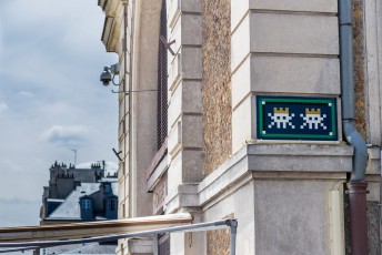 VERSAILLES /// 30 pts