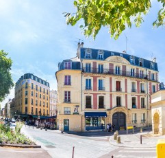 VERSAILLES /// 40 pts