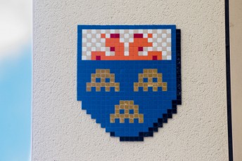 VERSAILLES /// 30 pts