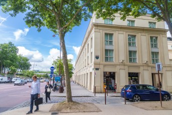 VERSAILLES /// 30 pts