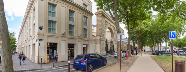 VERSAILLES /// 30 pts