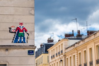 VERSAILLES /// 50 pts