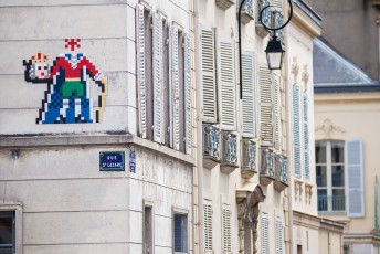 VERSAILLES /// 50 pts