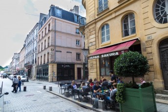 VERSAILLES /// 20 pts