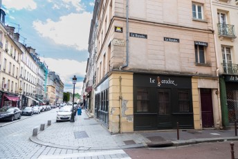 VERSAILLES /// 20 pts