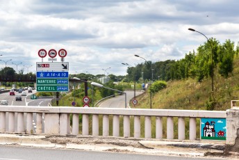 VERSAILLES /// 30 pts