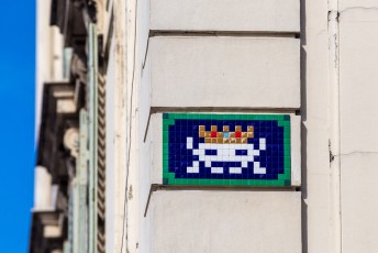 VERSAILLES /// 20 pts