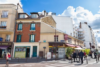 VERSAILLES /// 30 pts