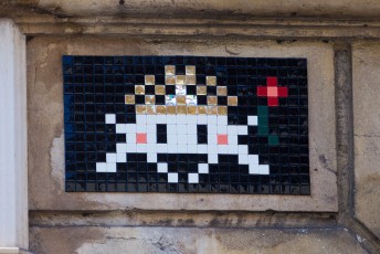 VERSAILLES /// 30 pts