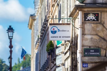 VERSAILLES /// 30 pts