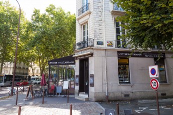 VERSAILLES /// 30 pts