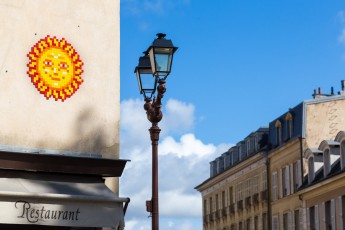 VERSAILLES /// 30 pts