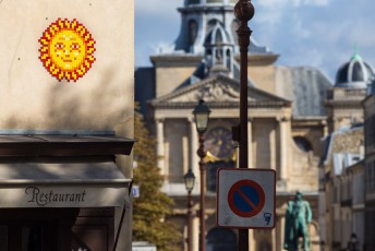 VERSAILLES /// 30 pts