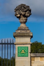 VERSAILLES /// 30 pts