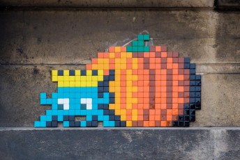 VERSAILLES /// 30 pts