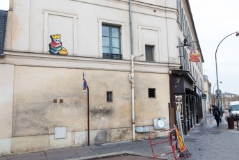 VERSAILLES /// 40 pts