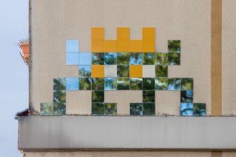 VRS-35 - Gold and mirrors - Rue de Bretagne - Versailles (78) /// 50 pts