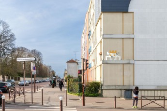 VRS-35 - Gold and mirrors - Rue de Bretagne - Versailles (78) /// 50 pts