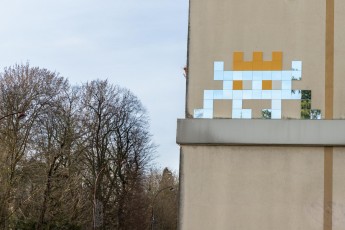 VRS-35 - Gold and mirrors - Rue de Bretagne - Versailles (78) /// 50 pts