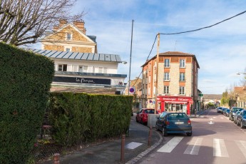 VRS-40 - Avenue de Maintenon - Le Chesnay (78) /// 30 pts