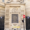 Grafs, pochoirs et affiches sur les murs de Paris