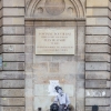 Grafs, pochoirs et affiches sur les murs de Paris