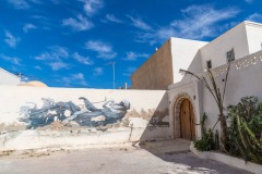 Sur les murs de Djerba