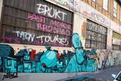 Grafs, pochoirs et affiches sur les murs de Paris