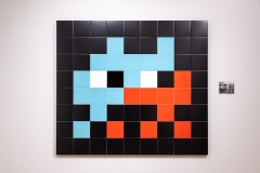 "4000" exposition de Space Invader à la galerie Over the Influence