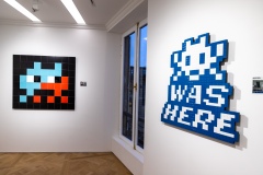 "4000" exposition de Space Invader à la galerie Over the Influence