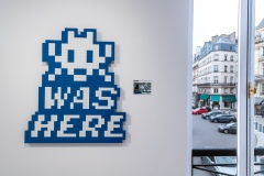 "4000" exposition de Space Invader à la galerie Over the Influence