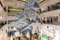 "Sangam" exposition de Subodh Gupta pour Le Bon Marché