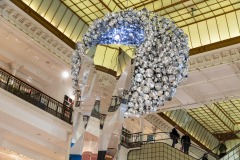 "Sangam" exposition de Subodh Gupta pour Le Bon Marché