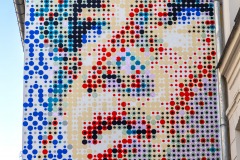 Grafs, pochoirs et affiches sur les murs de Paris