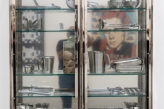 "Triple Trouble" exposition de Invader, Shepard Fairey et Damien Hirst à la Newport Street Gallery