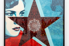 "Triple Trouble" exposition de Invader, Shepard Fairey et Damien Hirst à la Newport Street Gallery