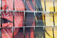 "Triple Trouble" exposition de Invader, Shepard Fairey et Damien Hirst à la Newport Street Gallery