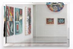 "Triple Trouble" exposition de Invader, Shepard Fairey et Damien Hirst à la Newport Street Gallery