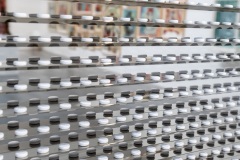 "Triple Trouble" exposition de Invader, Shepard Fairey et Damien Hirst à la Newport Street Gallery