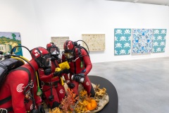 "Triple Trouble" exposition de Invader, Shepard Fairey et Damien Hirst à la Newport Street Gallery