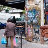 Pochoirs et affiches de C215 sur les murs de Paris