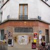 Grafs, pochoirs et affiches sur les murs de Paris