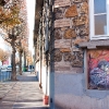 Pochoirs et affiches de C215 sur les murs de Vitry