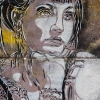 Pochoirs et affiches de C215 sur les murs de Vitry